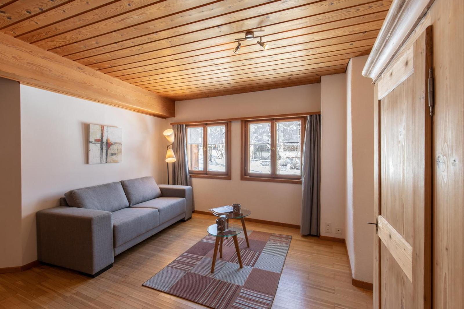 Chasa Curasch Apartman Scuol Kültér fotó